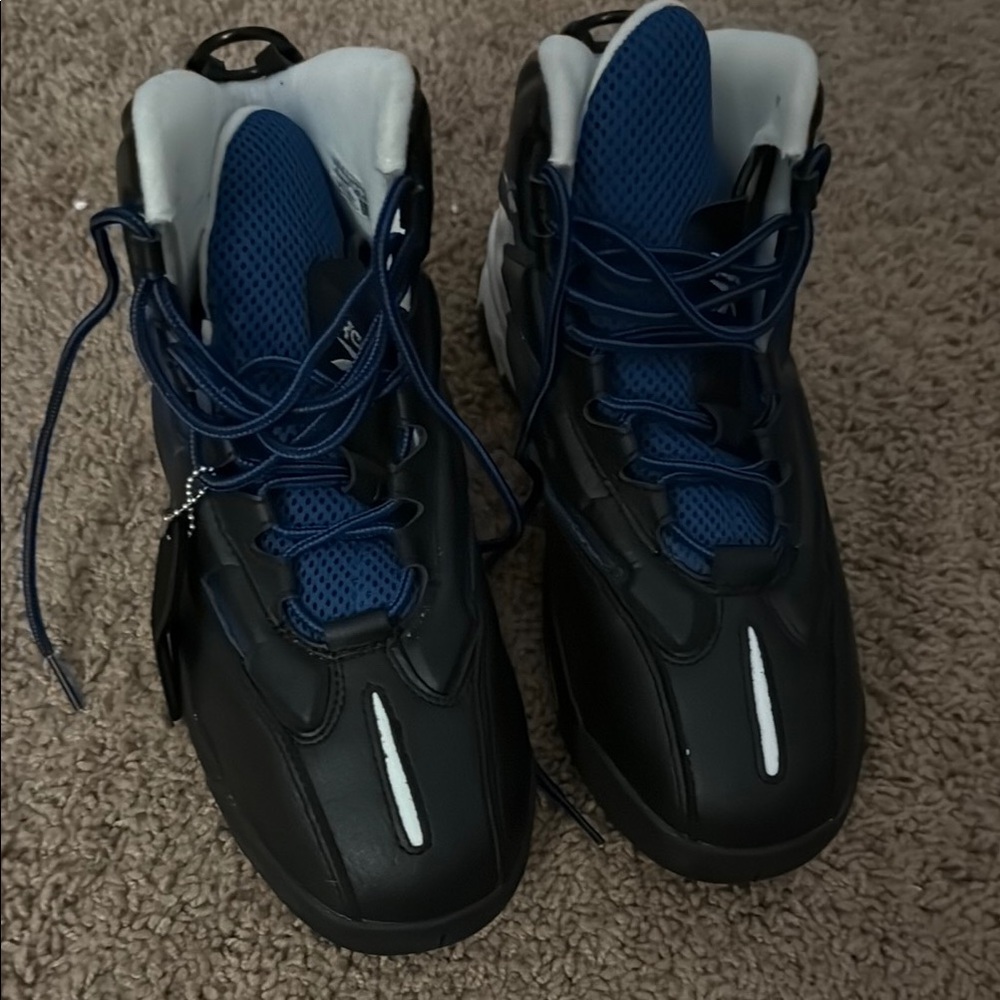 Reebok Black and Blue Athletic Shoes